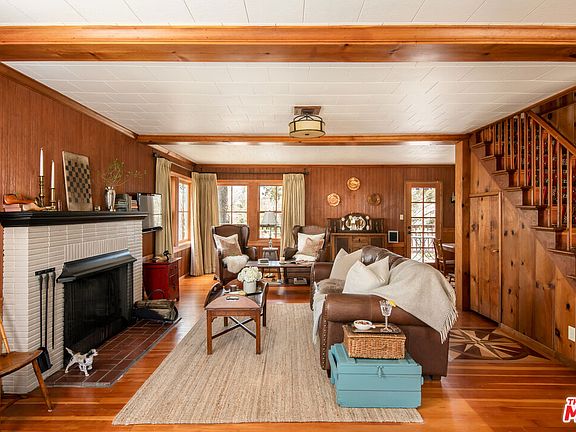 4th image of 419 Hemlock Dr