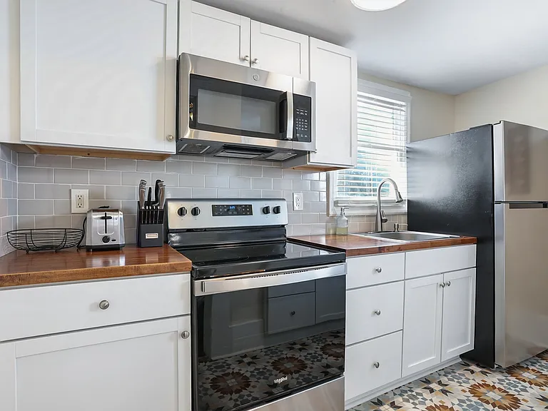 303 W Park Ave #D — Photo 16