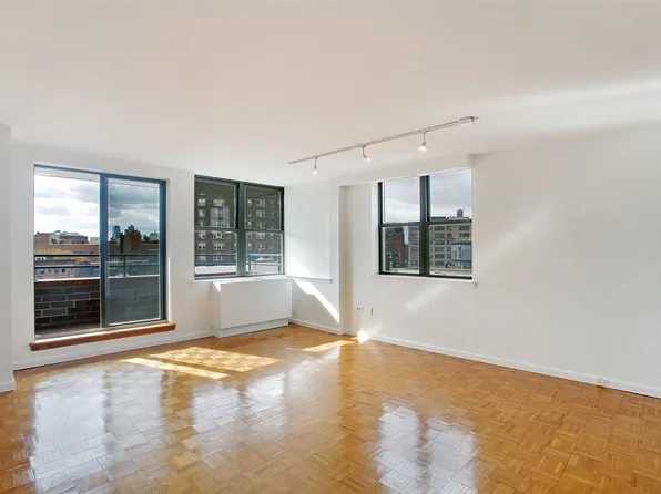 222 West 14th Street image 1 of 6