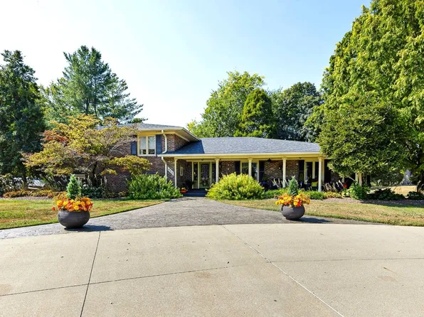 406 S Proctor Knott Ave, Lebanon, KY 40033