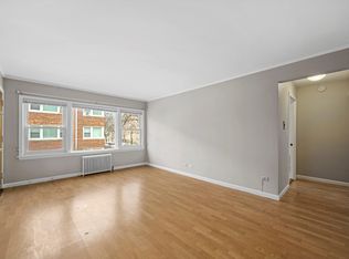 901 Austin St #1, Evanston, IL 60202