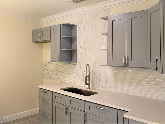 4th image of 10632 Woods Cir APT 9