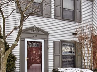 742 Allenview Dr, Mechanicsburg, PA 17055