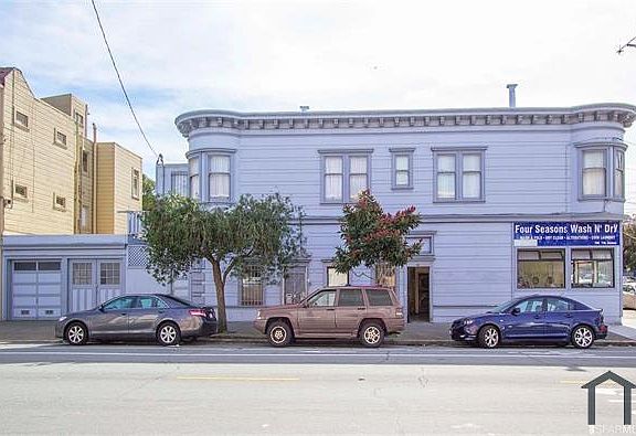 2nd image of 545 Cabrillo St