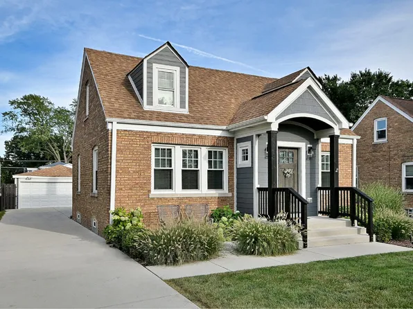 485 N Howard Ave, Elmhurst, IL 60126