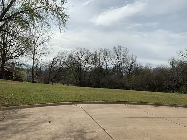 4417 N Greenvale Cir, Stillwater, OK 74075