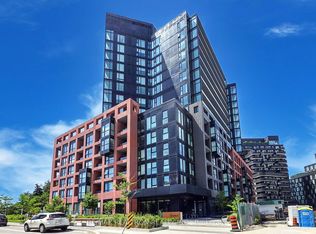 8 Tippett Rd #1017, Toronto, ON M3H2V2