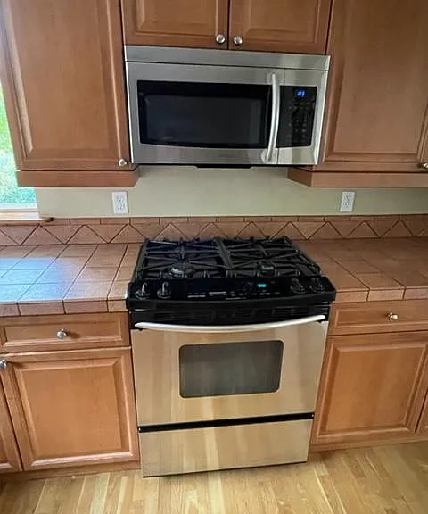 221 Lind Ave NW — Photo 36
