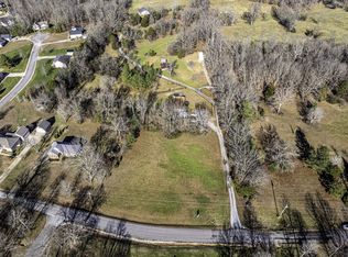 192 Contrary Rd, Burns, TN 37029