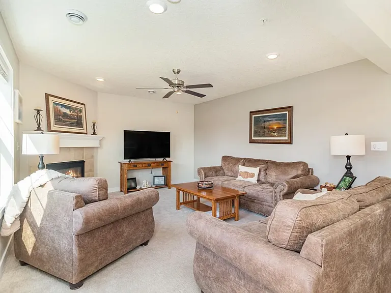 13946 Lupine Trl NE — Photo 1