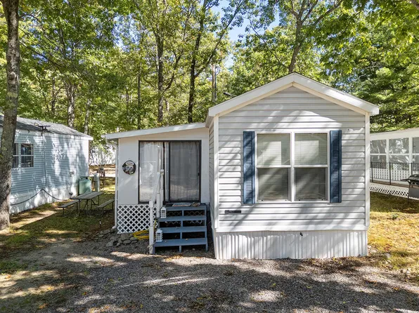 1 Robinson Way #B34, Kennebunk, ME 04043