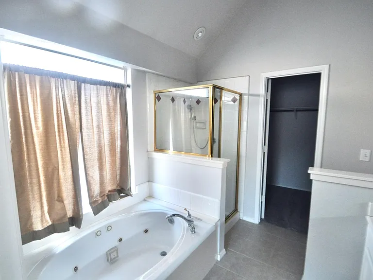 10817 Red Cedar Dr — Photo 20