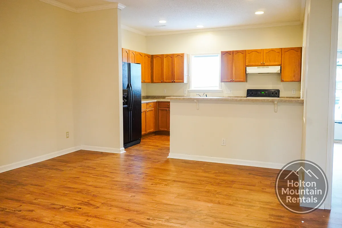 Building Photo - 207 Cecil Miller Rd #2