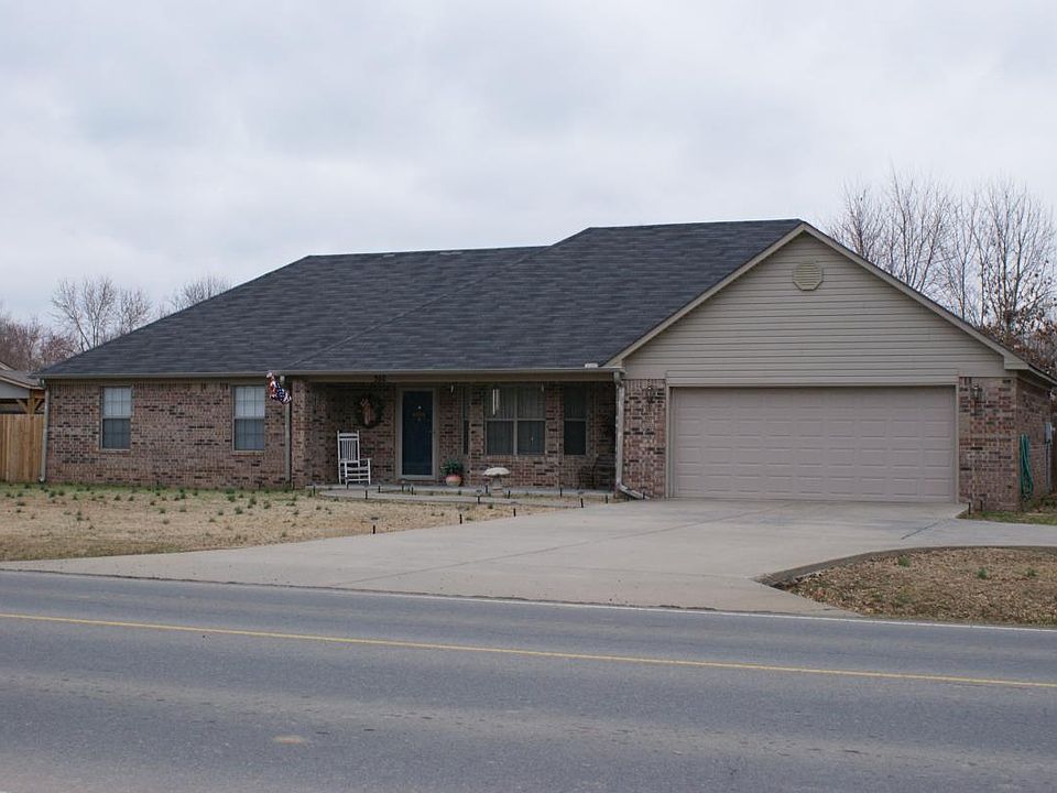 352 E. German Ln., Conway