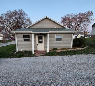 207 N Jackson St, Newton, IL, 62448