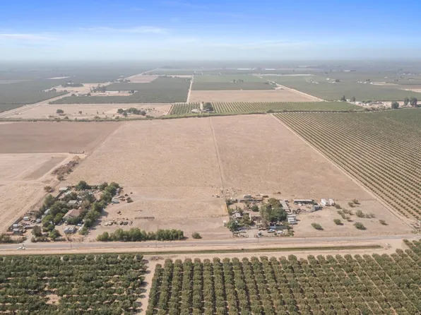 20732 20392nd Ave #19-1/2, Madera, CA 93637