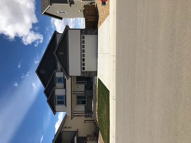 Building Photo - 1295 Baker Pass