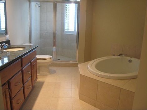 2nd image of 449 S 12th St Unit 1901
