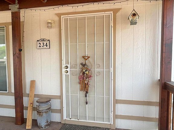 3rd image of 234 S Dooley Dr