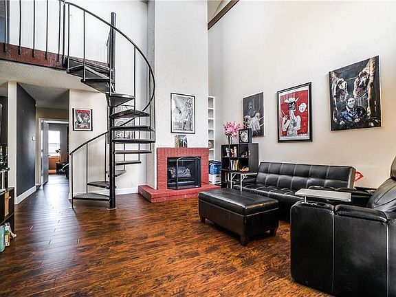 4th image of 9306 Emberglow Ln