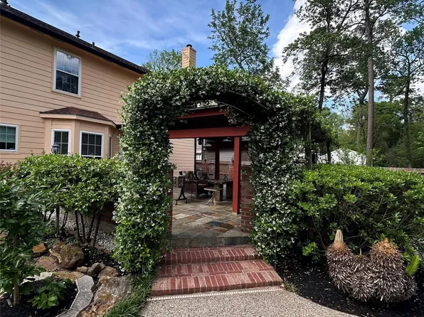 30 Eagle Rock Pl, Spring, TX 77381