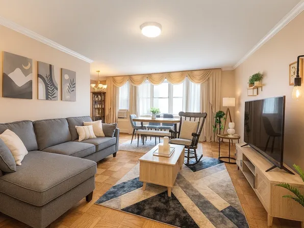 10 Huron Avenue image 1 of 35