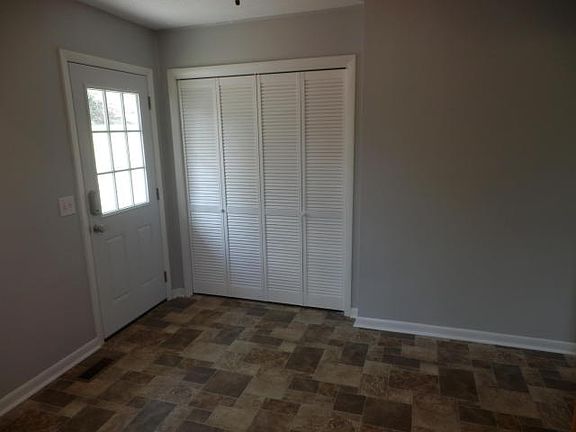 5th image of 139 E Circle Dr