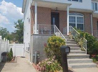 115 Haven Ave, Staten Island, NY 10306