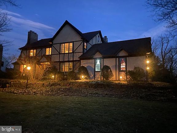 2nd image of 420 Carmichael Dr