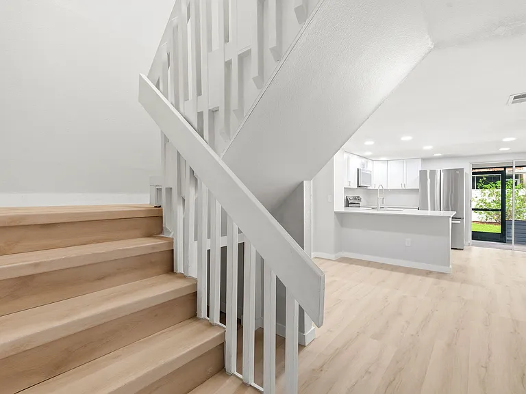8511 J R Manor Dr — Photo 21