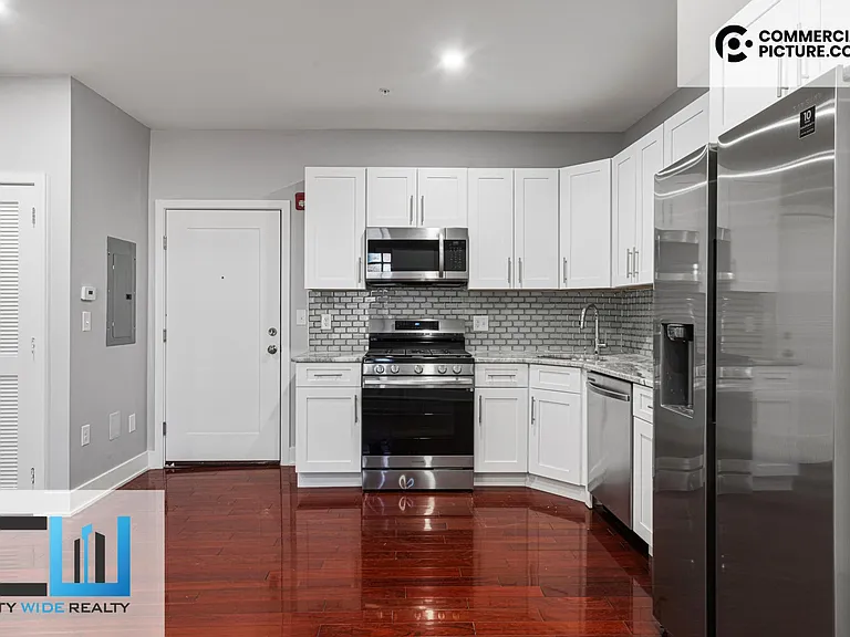 302 Richmond St #16A — Photo 2