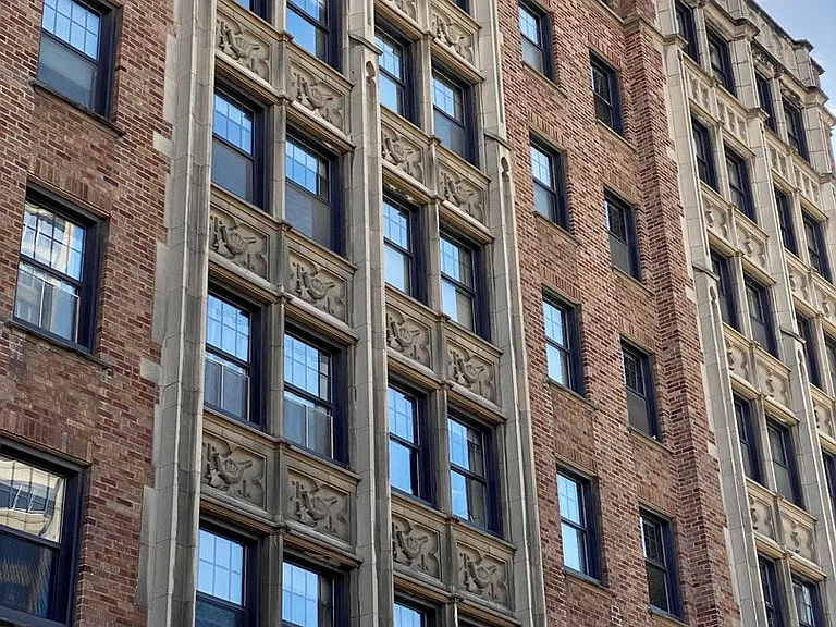 Comfortable Urban Living in a Classic Brick Building Near UW & Light Rail — Photo 27