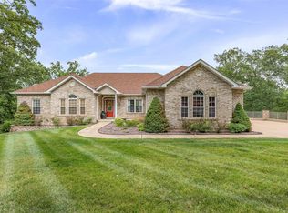 10 Appomattox Rdg, Festus, MO 63028