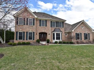 614 Steeplechase Rd, Saint Charles, IL 60174