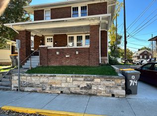 714 1/2 E 9th St #2, Bloomington, IN 47404