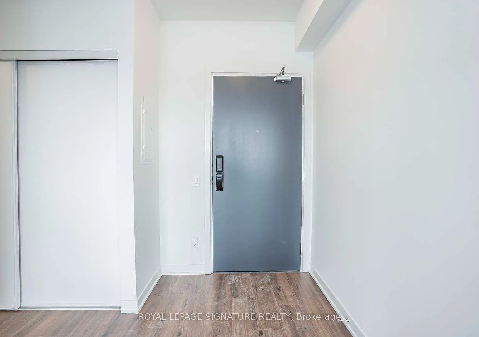 2 bed, $2,600 — Photo 4