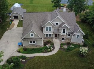 12875 Tallow Tree Dr, Chardon, OH 44024