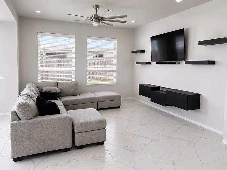 1088 Bronze Hill Ave — Photo 6