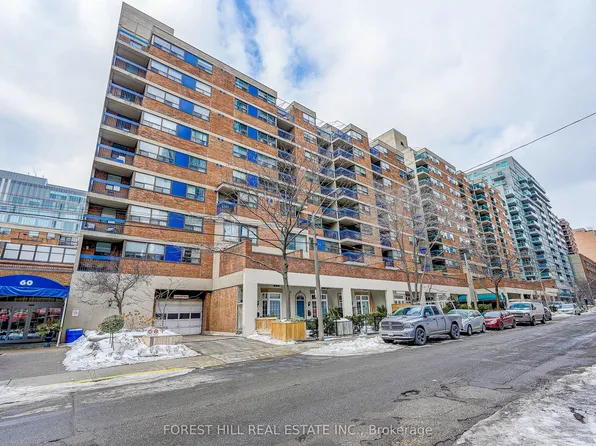60 Saint Patrick St #728, Toronto, ON M5T 2X5