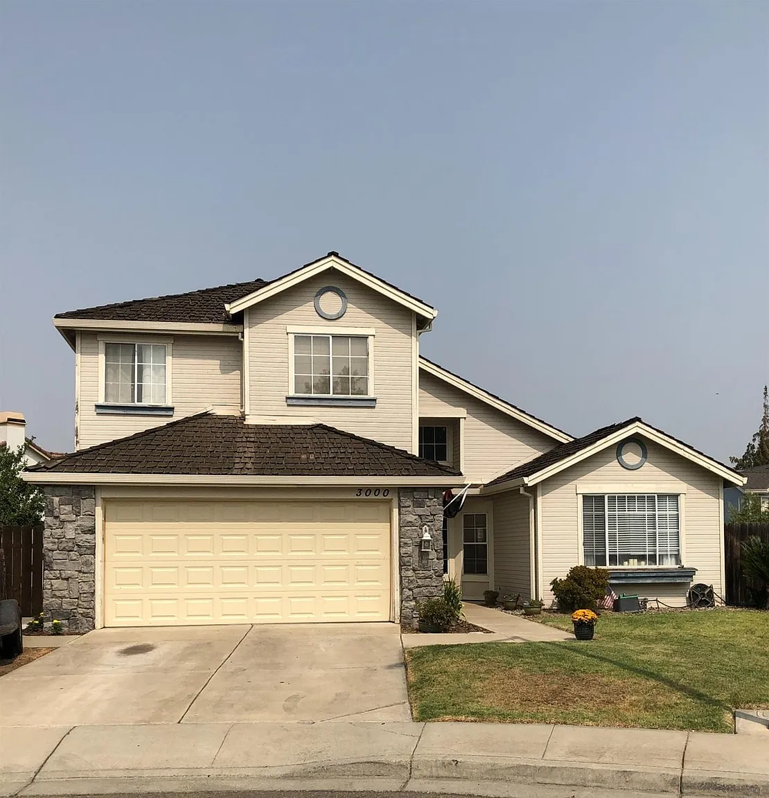 3000 Garden Ct photo 1