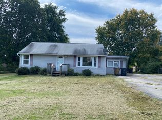 5705 NW Davida Rd, Knoxville, TN 37912