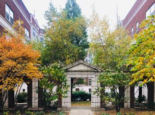 494 Sheridan Rd APT 1, Evanston, IL 60202