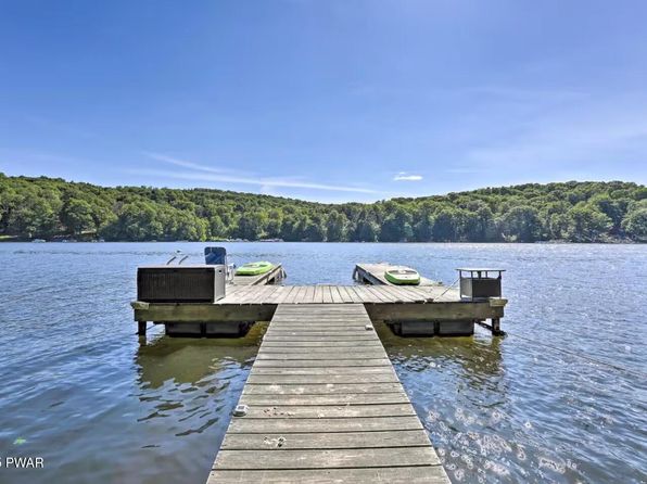 200 Lennon Rd, Greentown, PA 18426