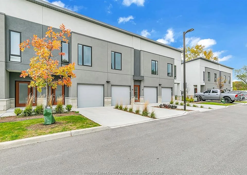 550 Sandison St #35