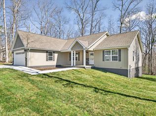 105 Peebles Rd, Fairfield Glade, TN 38558