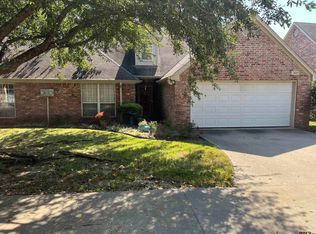 407 4th St, Chandler, TX 75758