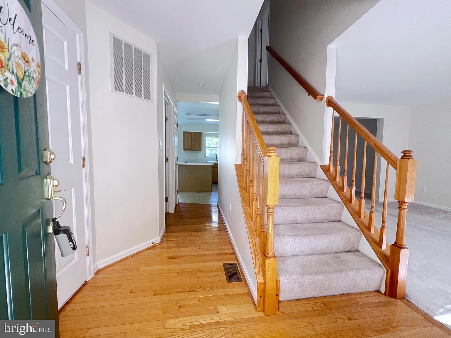 4 bed, 4.0 bath, 2802 sqft, $3,700 — Photo 3