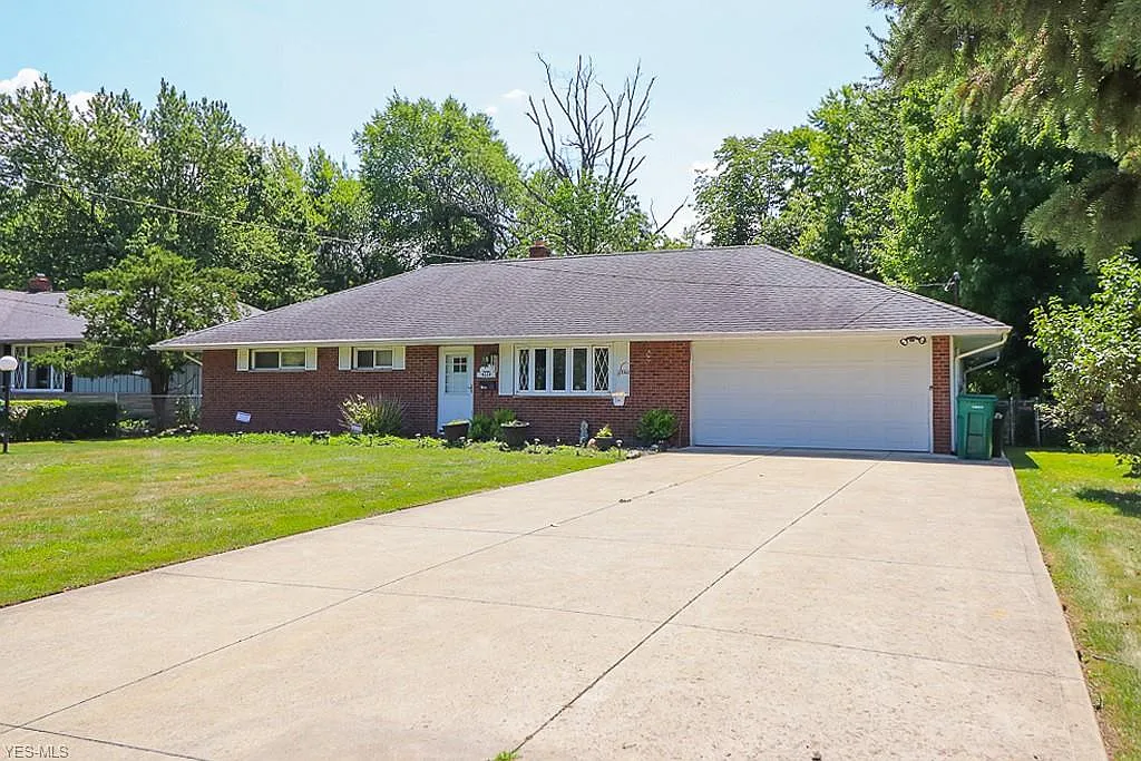 4608 Catlin Dr photo 1