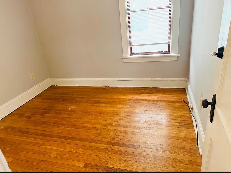 569 Washington Ave — Photo 6