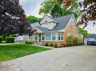 22 Cloverport Ave, Rochester Hills, MI 48307